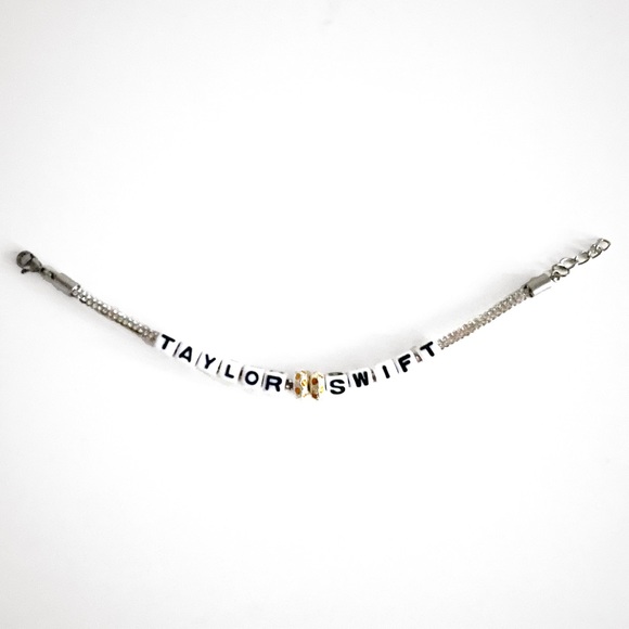 Taylor Swift Beaded Bracelet - Picture 3 of 3